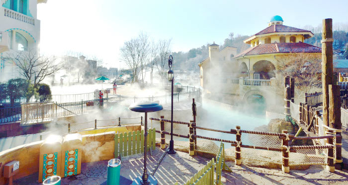 愛寶樂園水陸雙主題(門票+自由券+雪盆體驗)