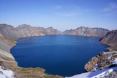 北坡天池-D7：長白山北坡風景區(安排景區VIP專車)、大小天池、溫泉群、長白瀑布、地下森林