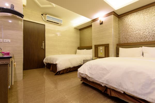 碼頭休閒館街景四人房-南投日月潭碼頭休閒大飯店