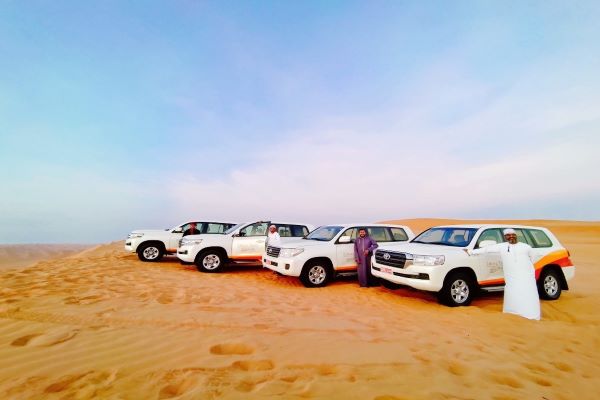 瓦西巴沙漠四輪傳動車-瓦西巴沙漠營區(四輪傳動車，約3小時車程)