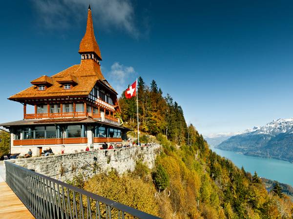 哈德昆景觀台餐廳 Harder Kulm Restaurant-瑞士巔峰與景觀鐵道－阿爾卑斯極致視野