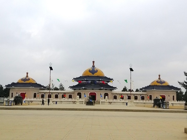成吉思汗陵園-哈素海+成吉思汗陵(含聖燈祝頌儀式)