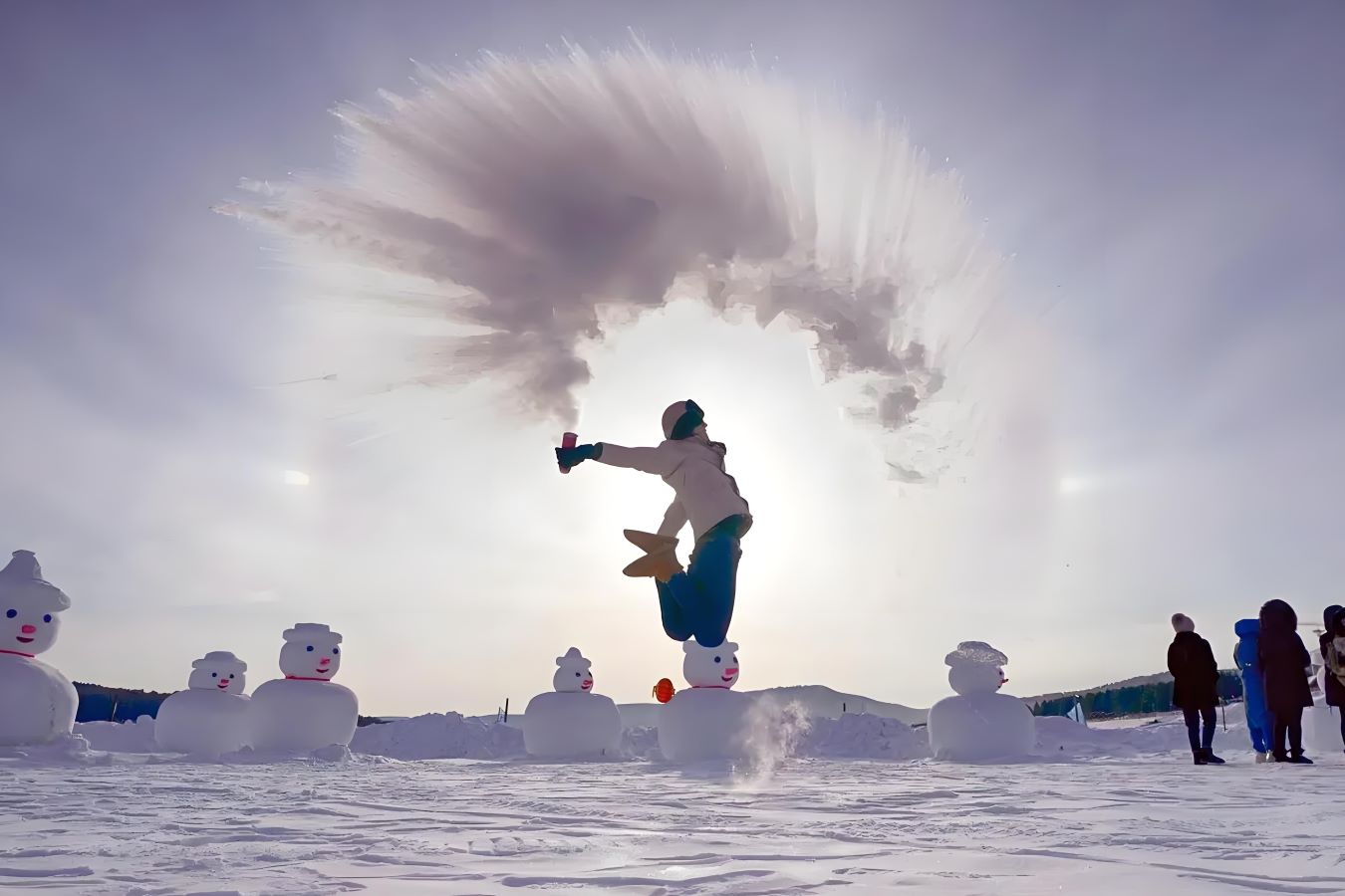 潑水成冰-夢幻雪景村莊