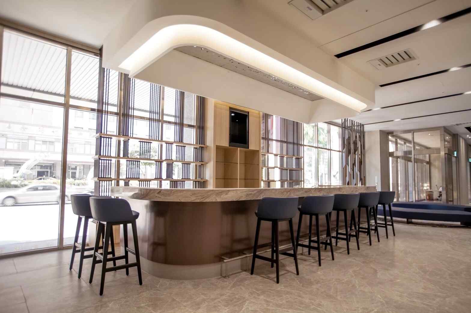 鳳凰酒店-太空酒吧-【台中鳳凰酒店】