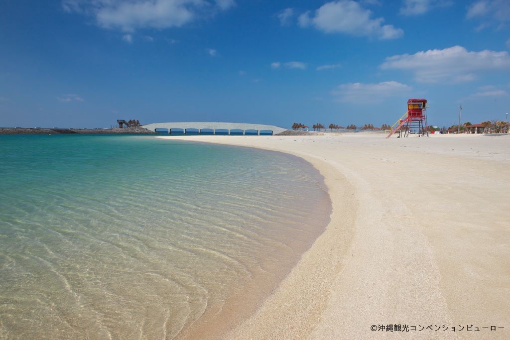 圖片出處:©沖縄観光コンベンションビューロー-系滿美美海灘