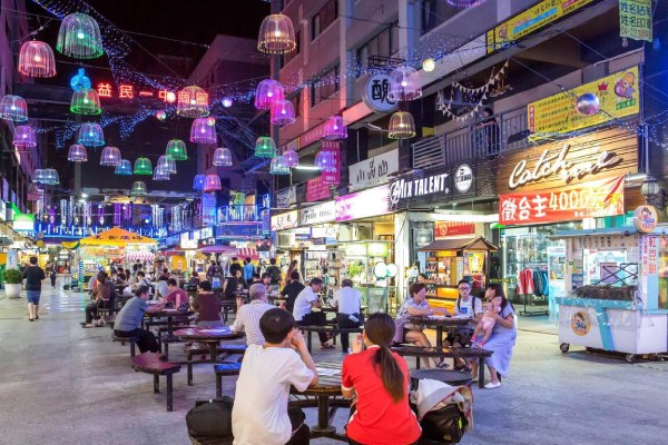 圖片載自台中觀光旅遊網-豐原廟東小吃街 x 一中街商圈