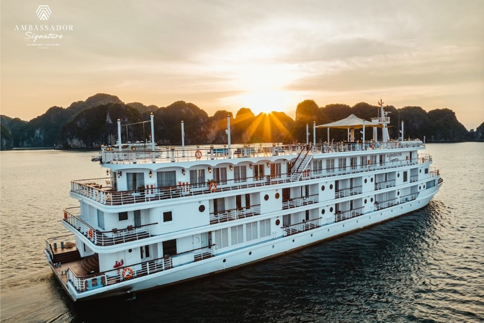 Ambassador Signature Cruise國賓號蘭夏灣過夜遊輪(乙晚)