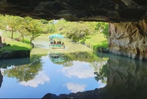 圖片來源:冬山鄉觀光旅遊網-台版羊角村｜走入魔戒場景的神秘洞窟河道