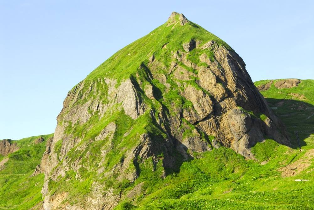 北海道観光機構-禮文島(高速船；約45分鐘)：桃台貓台展望臺
