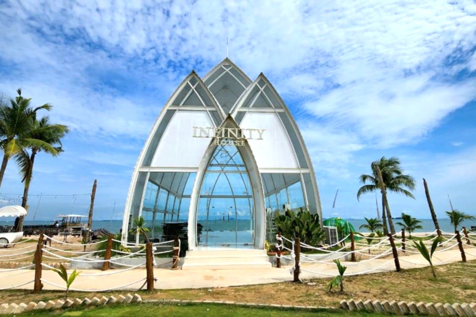 D3：INFINITY BEACH CLUB