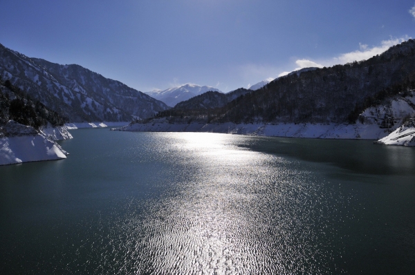 D2：黑部湖、黒部水庫～關電隧道電氣巴士