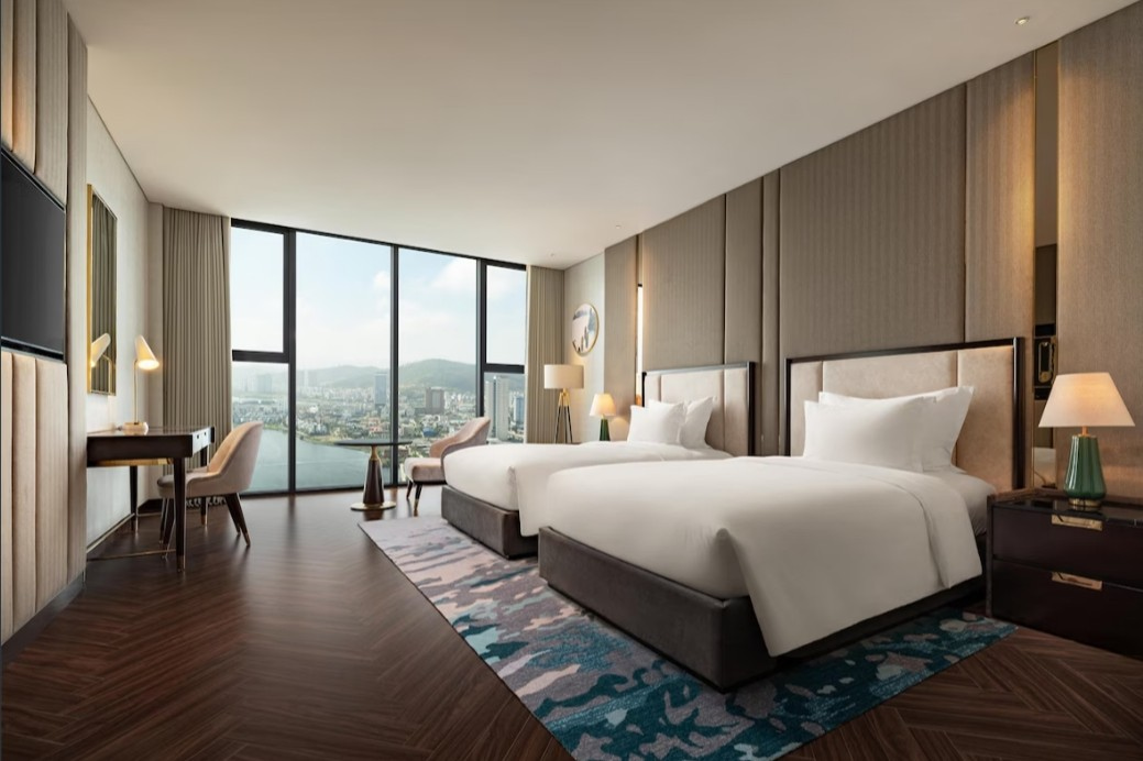 下龍灣：Radisson Blu Hotel Ha Long Bay(乙晚)