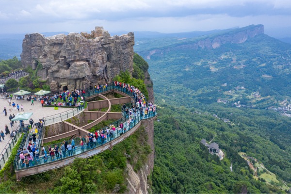 劍門關國家森林公園(含電瓶車+纜車+玻璃景觀台)